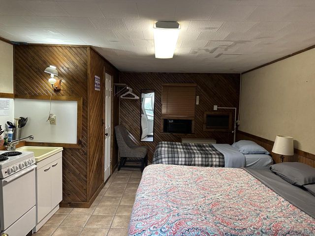 s1638 State Road 35, Alma, WI 54610