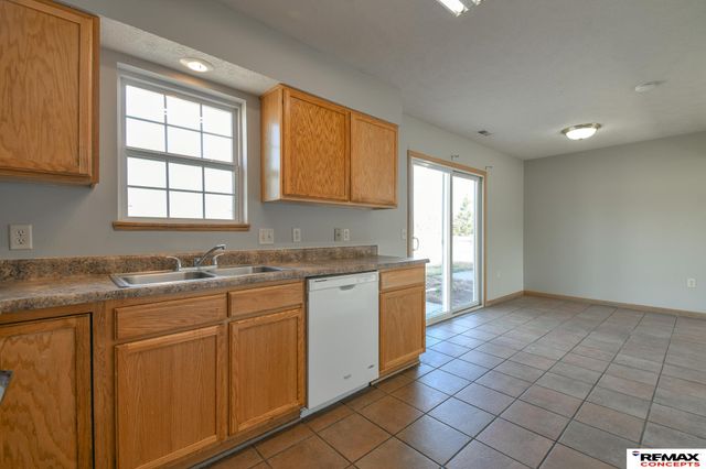 2441 NW Ramsey Road, Lincoln, NE 68524