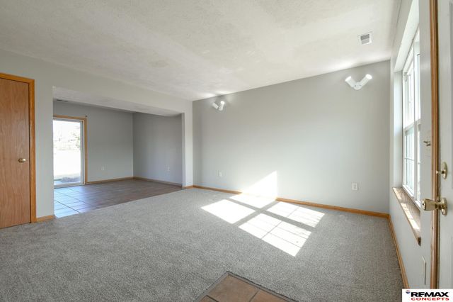 2441 NW Ramsey Road, Lincoln, NE 68524