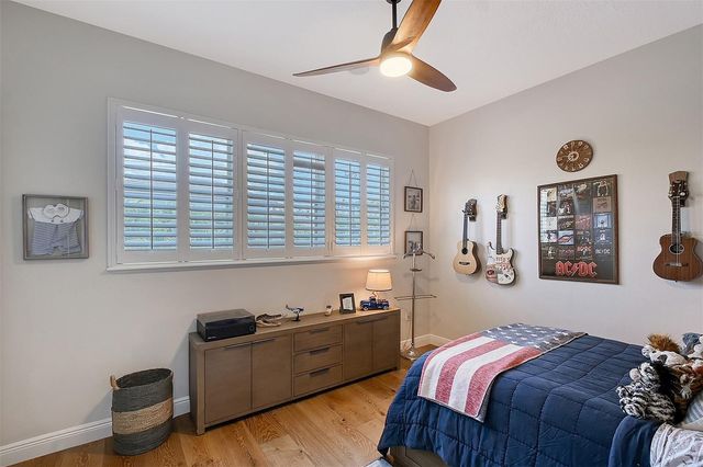 3921 MARAVIC PLACE, Sarasota, FL 34231