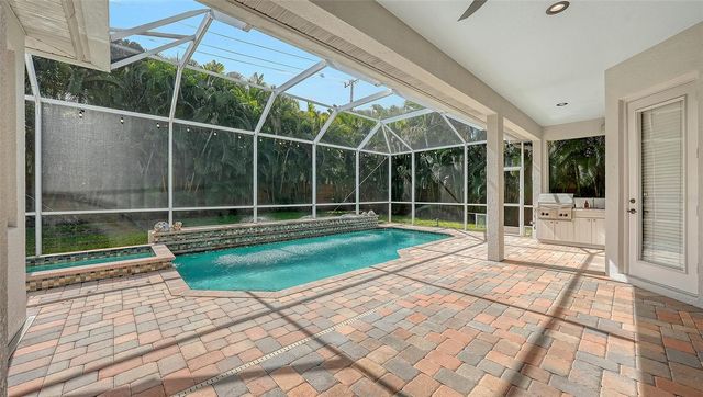 3921 MARAVIC PLACE, Sarasota, FL 34231