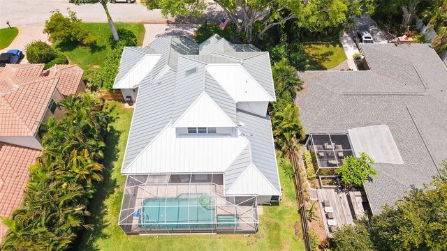 3921 MARAVIC PLACE, Sarasota, FL 34231