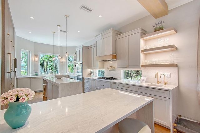 3921 MARAVIC PLACE, Sarasota, FL 34231