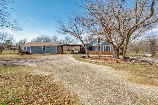 5705 Regalview Drive, Joshua, TX 76058