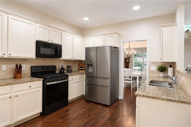 804 Sienna Woods Lane, Canton, GA 30114