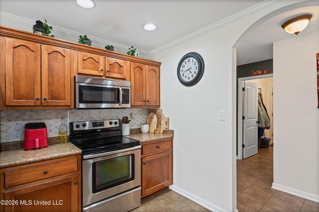 695 Robertson Way, Hernando, MS 38632
