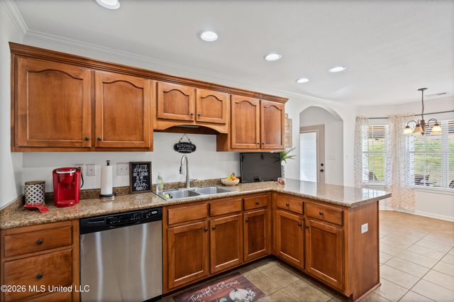695 Robertson Way, Hernando, MS 38632