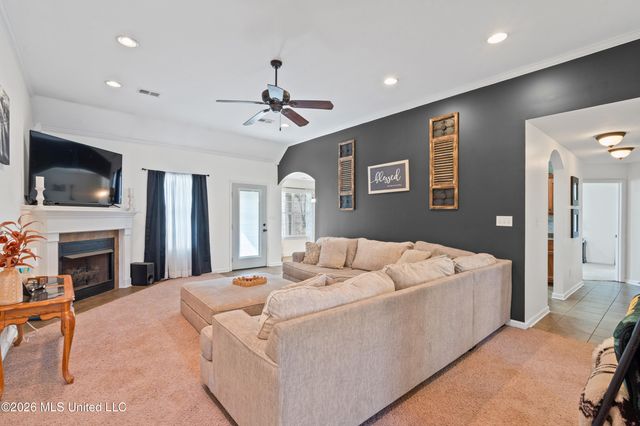 695 Robertson Way, Hernando, MS 38632