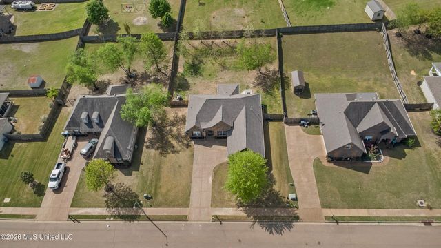 695 Robertson Way, Hernando, MS 38632