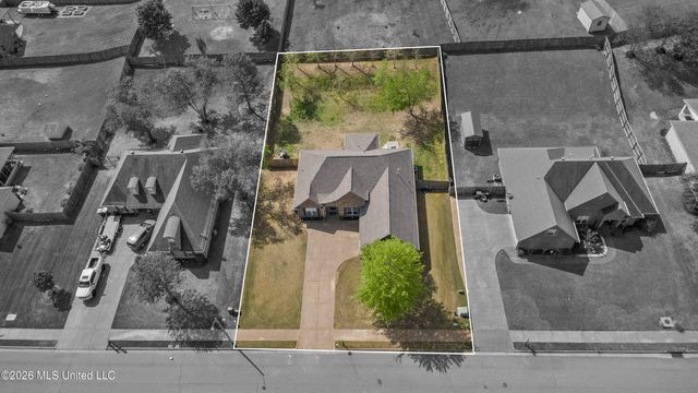 695 Robertson Way, Hernando, MS 38632