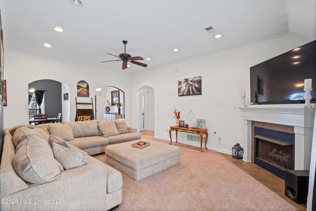 695 Robertson Way, Hernando, MS 38632