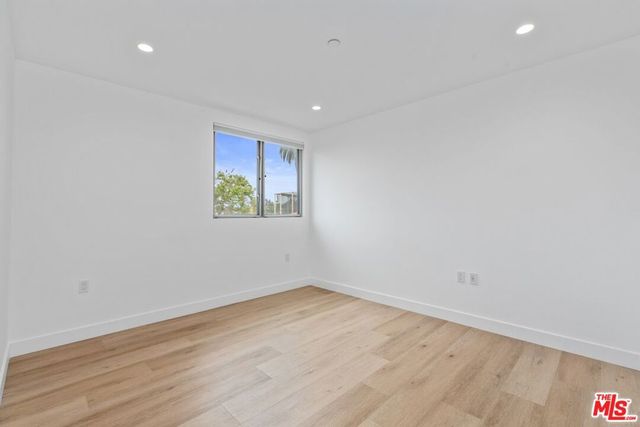1060 S Bronson Avenue 1, Los Angeles, CA 90019