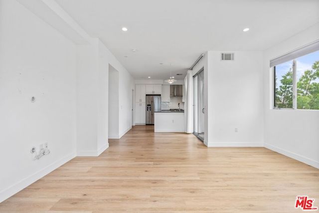 1060 S Bronson Avenue 1, Los Angeles, CA 90019