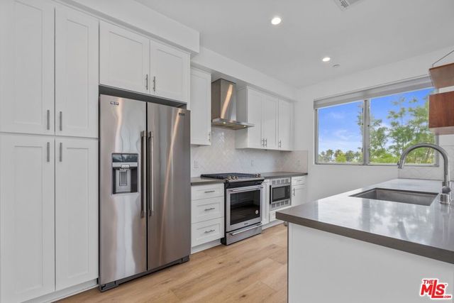1060 S Bronson Avenue 1, Los Angeles, CA 90019