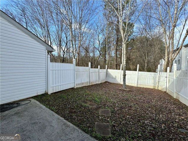 2285 Strathmoor Manor Drive, Lithonia, GA 30058