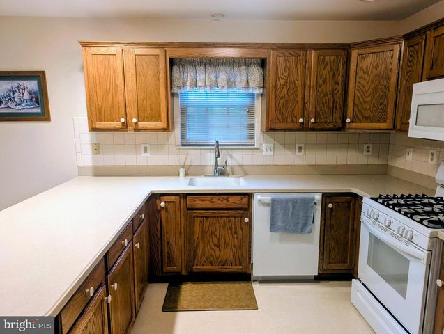 415 COUNTRY WAY, Mickleton, NJ 08056