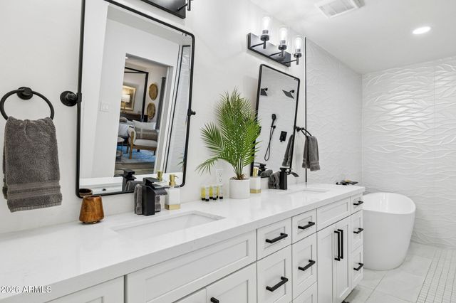 14241 N 54TH Street, Scottsdale, AZ 85254