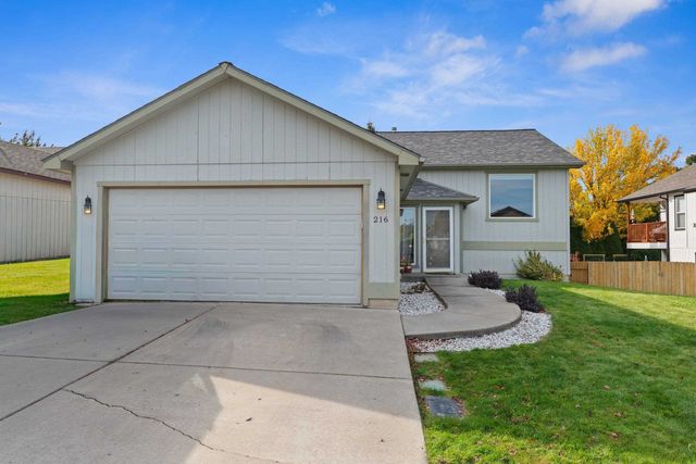 216 S Corbin Ln, Greenacres, WA 99016