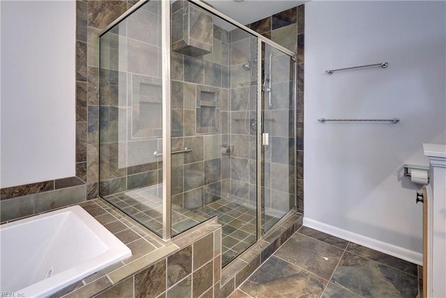 109 Holman RD, Williamsburg, VA 23185