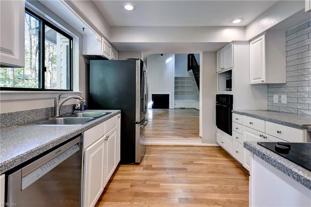 109 Holman RD, Williamsburg, VA 23185