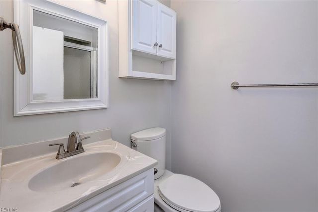 109 Holman RD, Williamsburg, VA 23185