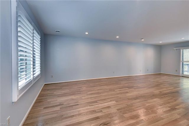 109 Holman RD, Williamsburg, VA 23185