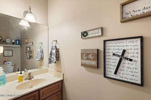 3273 S Devonshire Cove, Southaven, MS 38672