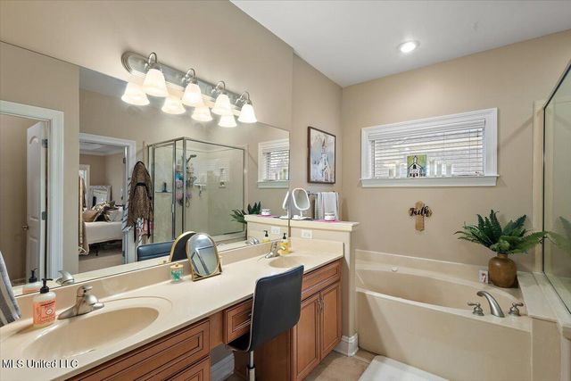 3273 S Devonshire Cove, Southaven, MS 38672