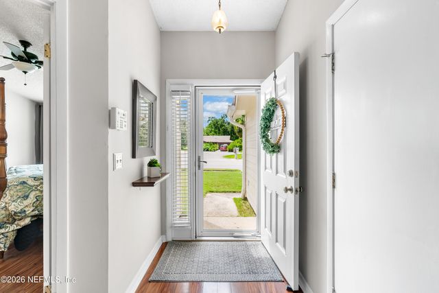 7260 EAGLES PERCH Drive, Jacksonville, FL 32244
