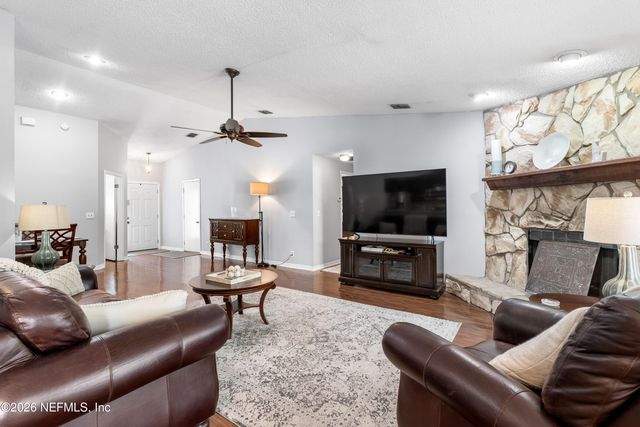 7260 EAGLES PERCH Drive, Jacksonville, FL 32244