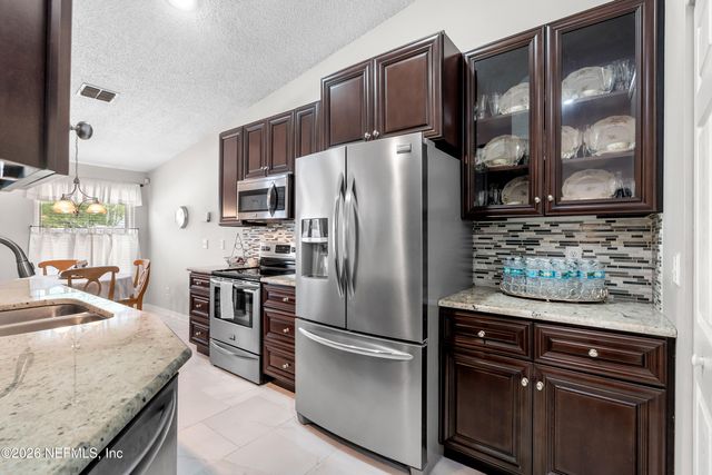 7260 EAGLES PERCH Drive, Jacksonville, FL 32244