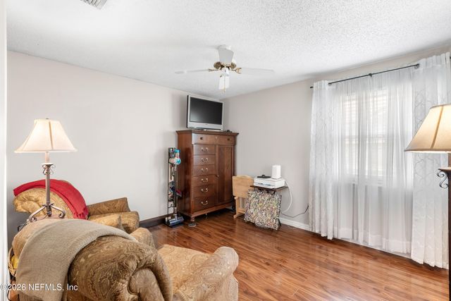 7260 EAGLES PERCH Drive, Jacksonville, FL 32244