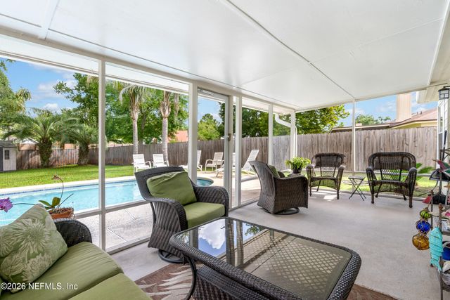7260 EAGLES PERCH Drive, Jacksonville, FL 32244