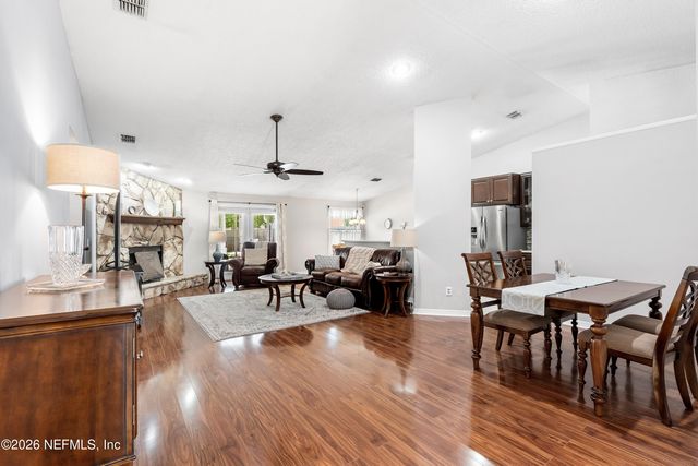 7260 EAGLES PERCH Drive, Jacksonville, FL 32244