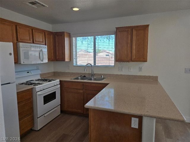 8032 Dardanelle Valley Street, Las Vegas, NV 89139