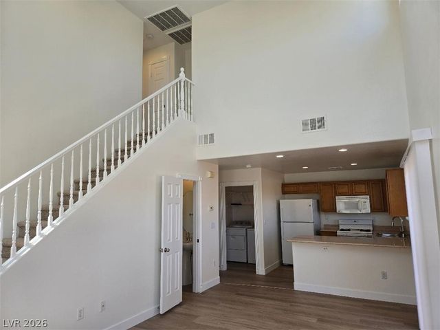 8032 Dardanelle Valley Street, Las Vegas, NV 89139
