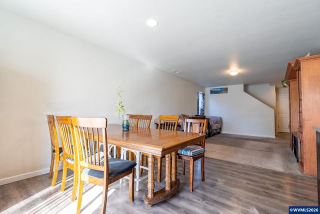 1006 S View Dr, Molalla, OR 97038