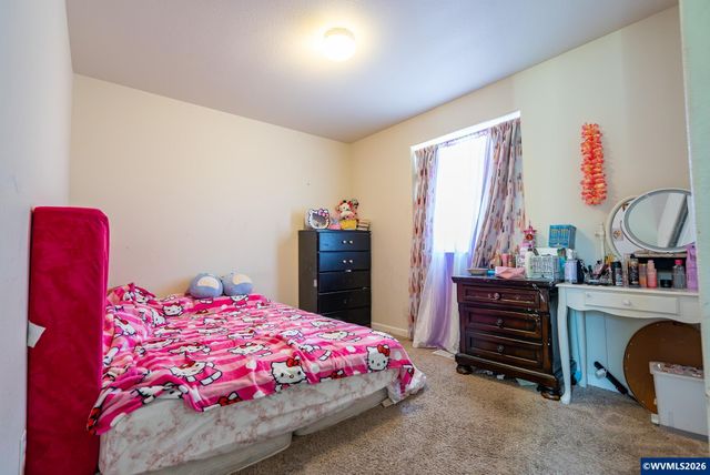1006 S View Dr, Molalla, OR 97038