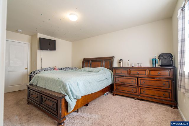 1006 S View Dr, Molalla, OR 97038