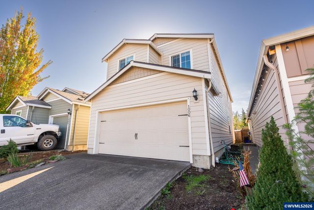 1006 S View Dr, Molalla, OR 97038
