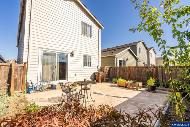 1006 S View Dr, Molalla, OR 97038