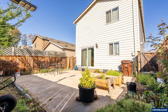 1006 S View Dr, Molalla, OR 97038