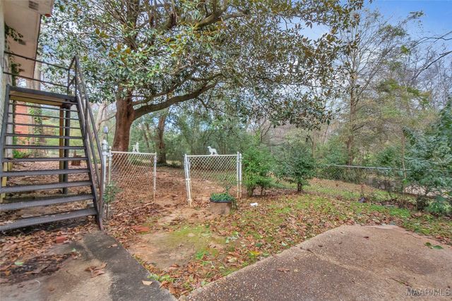 106 NOTTINGHAM Court, Montgomery, AL 36109