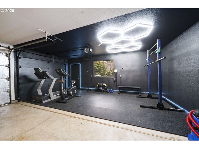 19629 DERBY Ct, West Linn, OR 97068