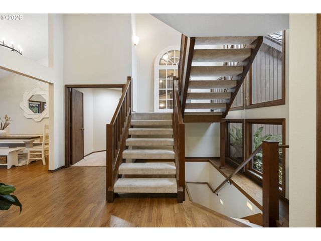 19629 DERBY Ct, West Linn, OR 97068