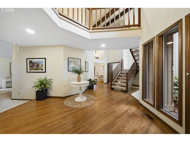 19629 DERBY Ct, West Linn, OR 97068