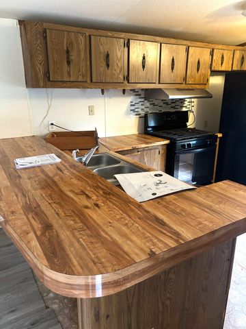 12723 Packer Dr, Shannon Hills, AR 72103