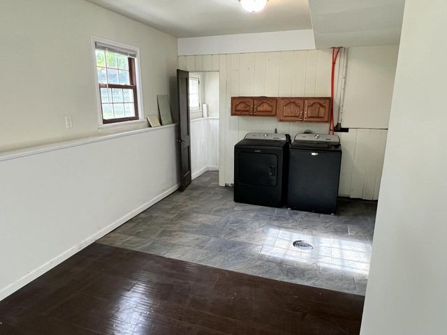 7232 W Fairmount AVENUE, Milwaukee, WI 53218