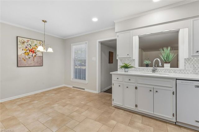 1004 Sherwood Drive, Burlington, NC 27215