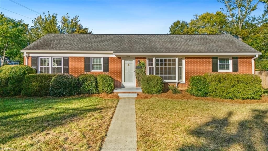 1004 Sherwood Drive, Burlington, NC 27215